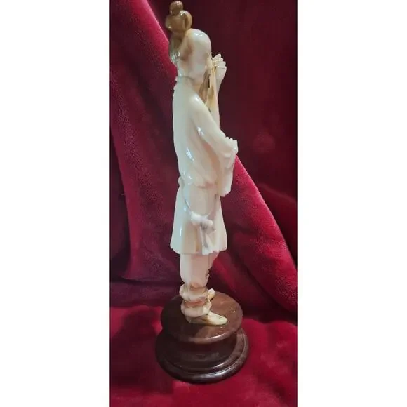 Alabaster Figure Oriental Man w/Instrument- Alabastros Martisa Sl, Spain- Wow!